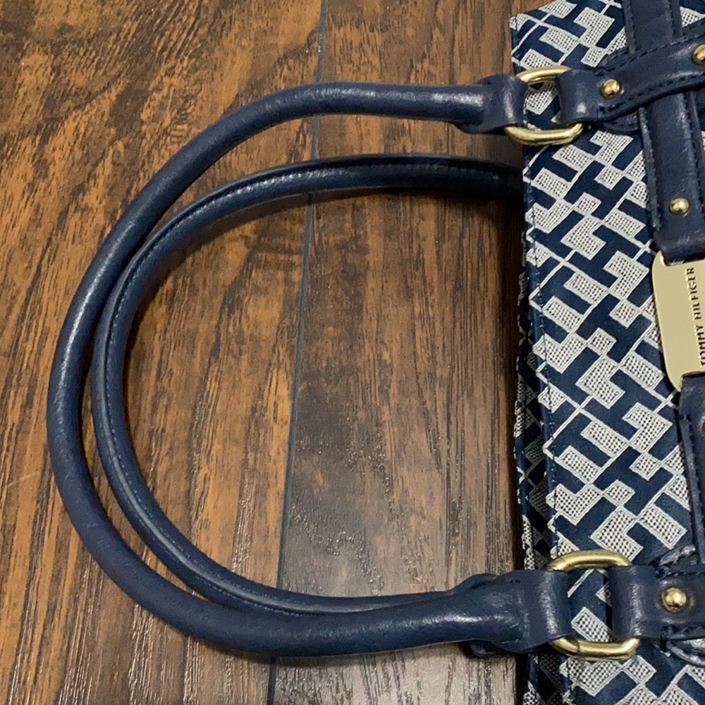 Tommy Hilfiger blue logo purse - Picture 7 of 11